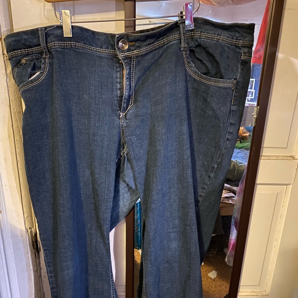 LEI plus sized jeans.